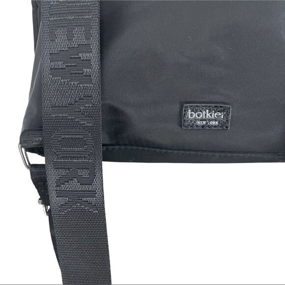 Botkier New York Trigger Backpack - Picture 6 of 9